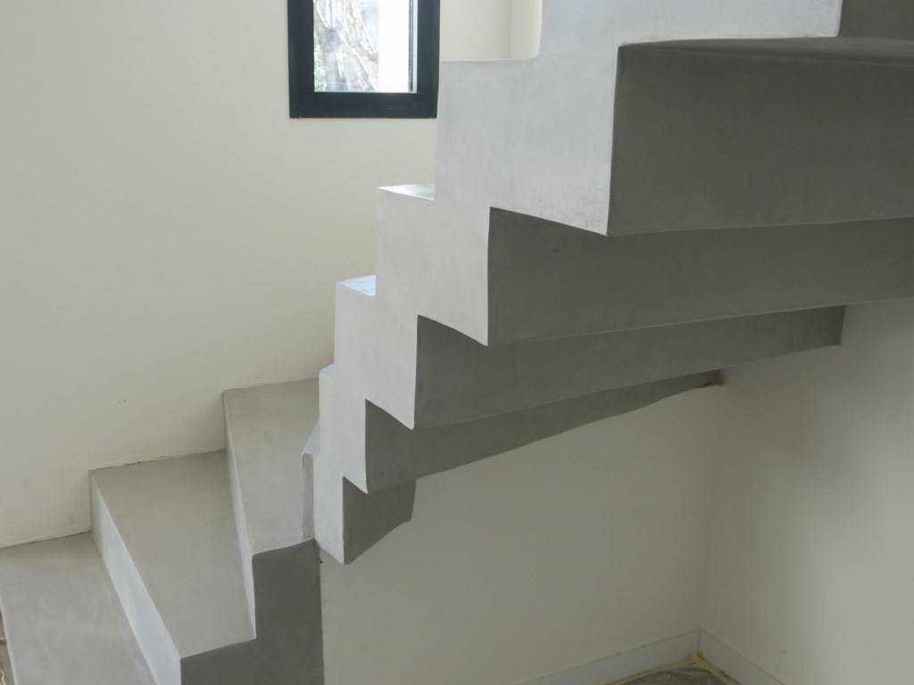 Création d'escalier en béton Gellin
